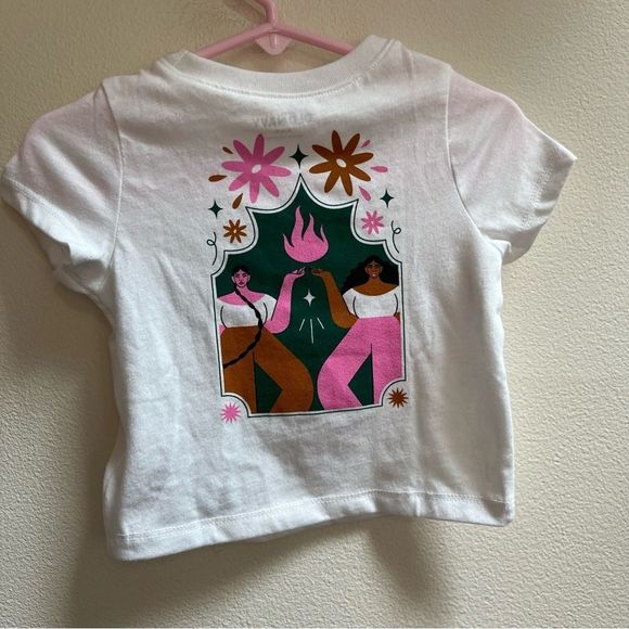 Kids Old Navy t-shirt - Picture 5 of 8